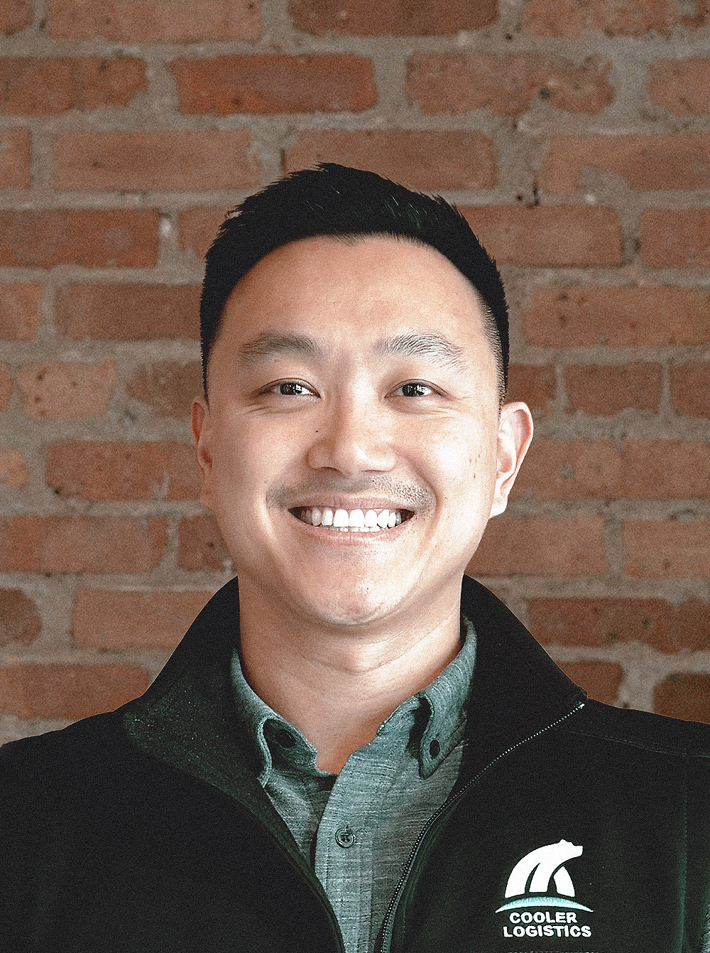 4-cooler-logistics-culture-content-listing-leadership-member-9-ray-yu-senior-executive-vp-client-success